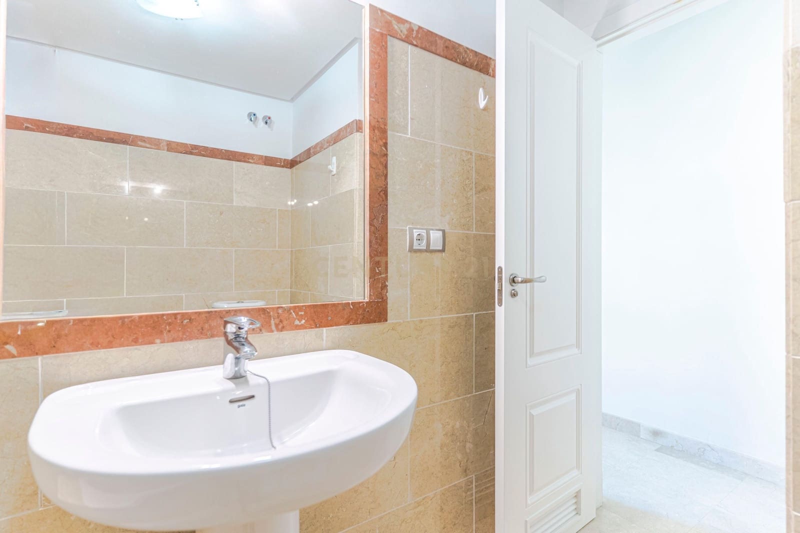 3 soveværelse Lejlighed til salg i Manilva med swimmingpool garage - € 425.000 (Ref: 9436317)