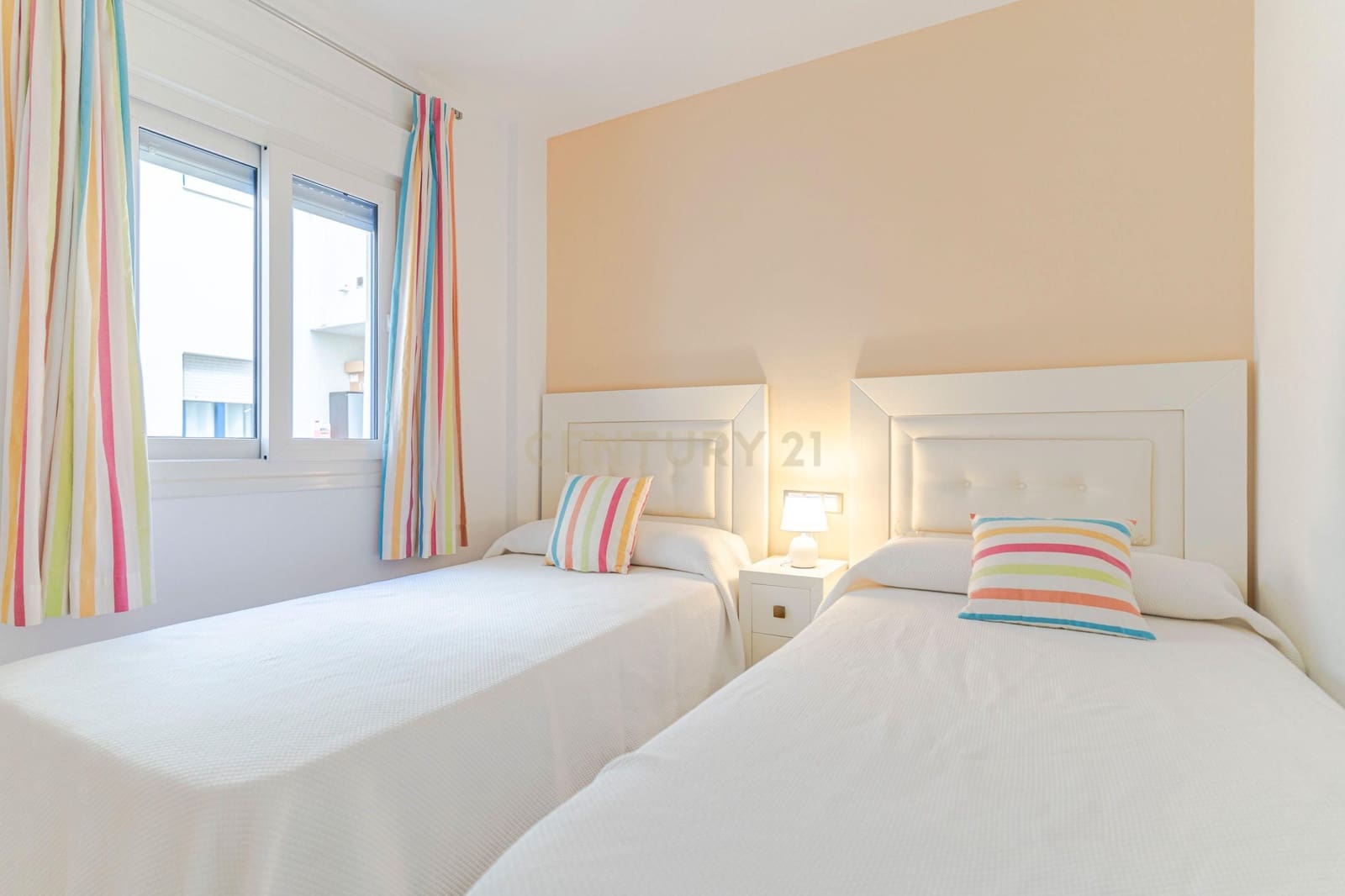 3 soveværelse Lejlighed til salg i Manilva med swimmingpool garage - € 425.000 (Ref: 9436317)