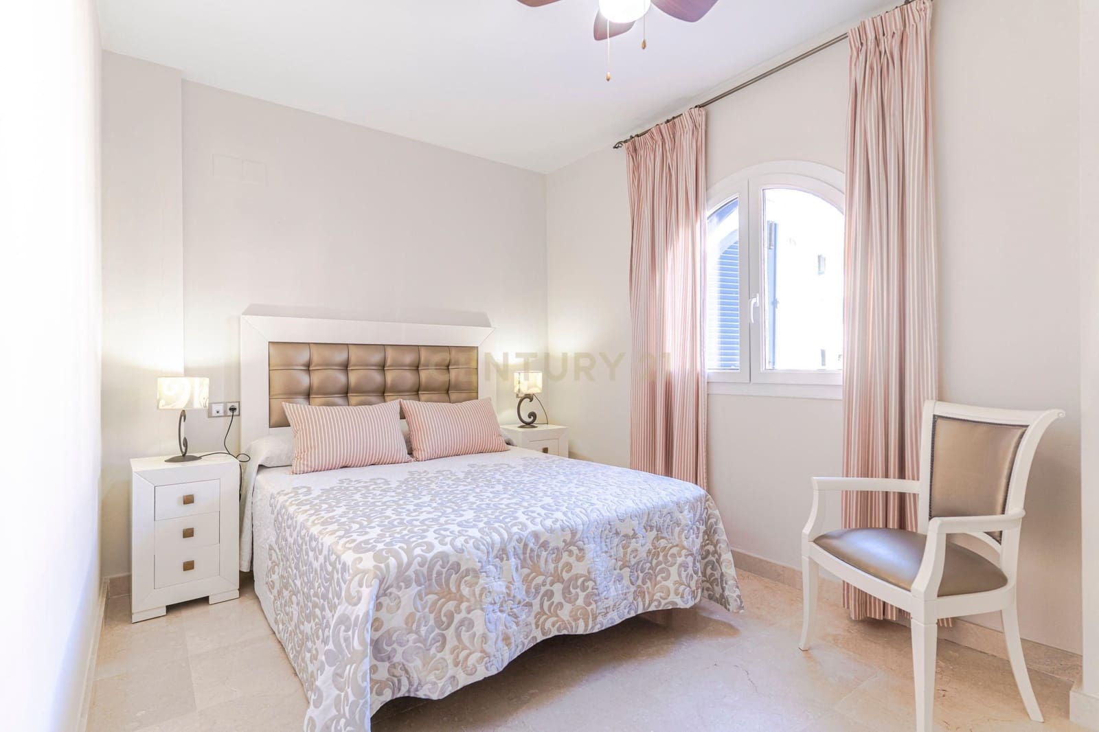 3 soveværelse Lejlighed til salg i Manilva med swimmingpool garage - € 425.000 (Ref: 9436317)