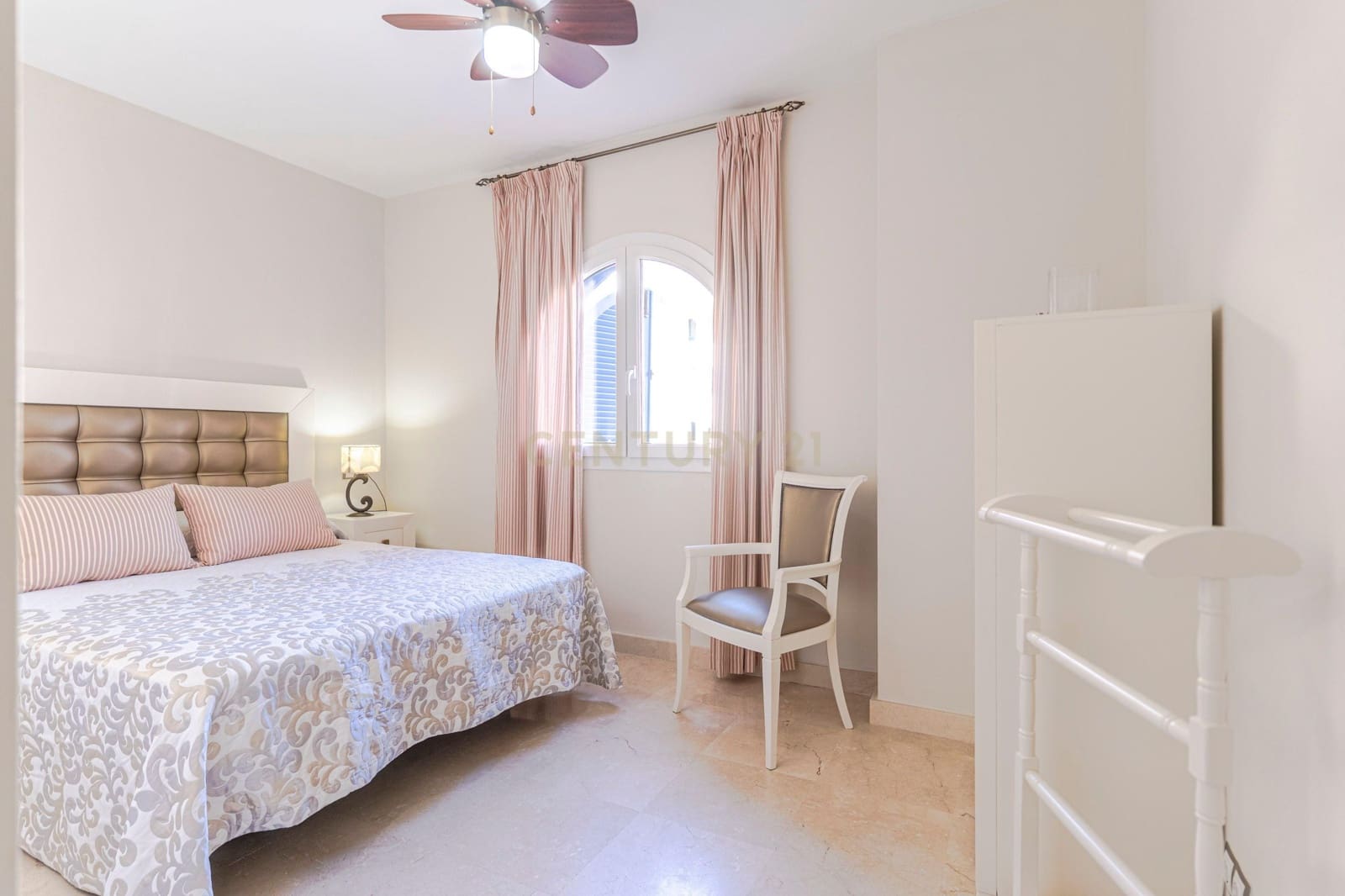 3 soveværelse Lejlighed til salg i Manilva med swimmingpool garage - € 425.000 (Ref: 9436317)