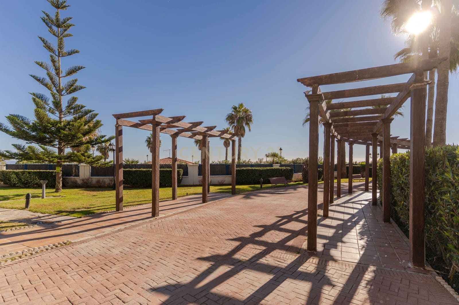 3 soveværelse Lejlighed til salg i Manilva med swimmingpool garage - € 425.000 (Ref: 9436317)