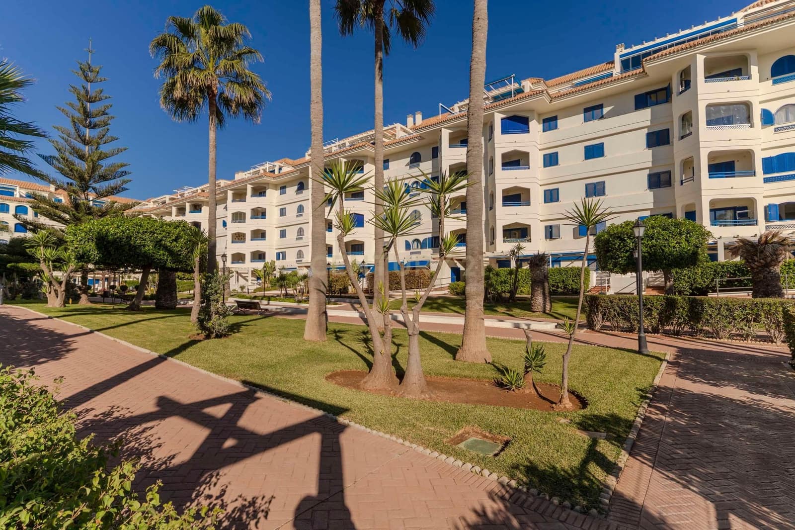 3 soveværelse Lejlighed til salg i Manilva med swimmingpool garage - € 425.000 (Ref: 9436317)