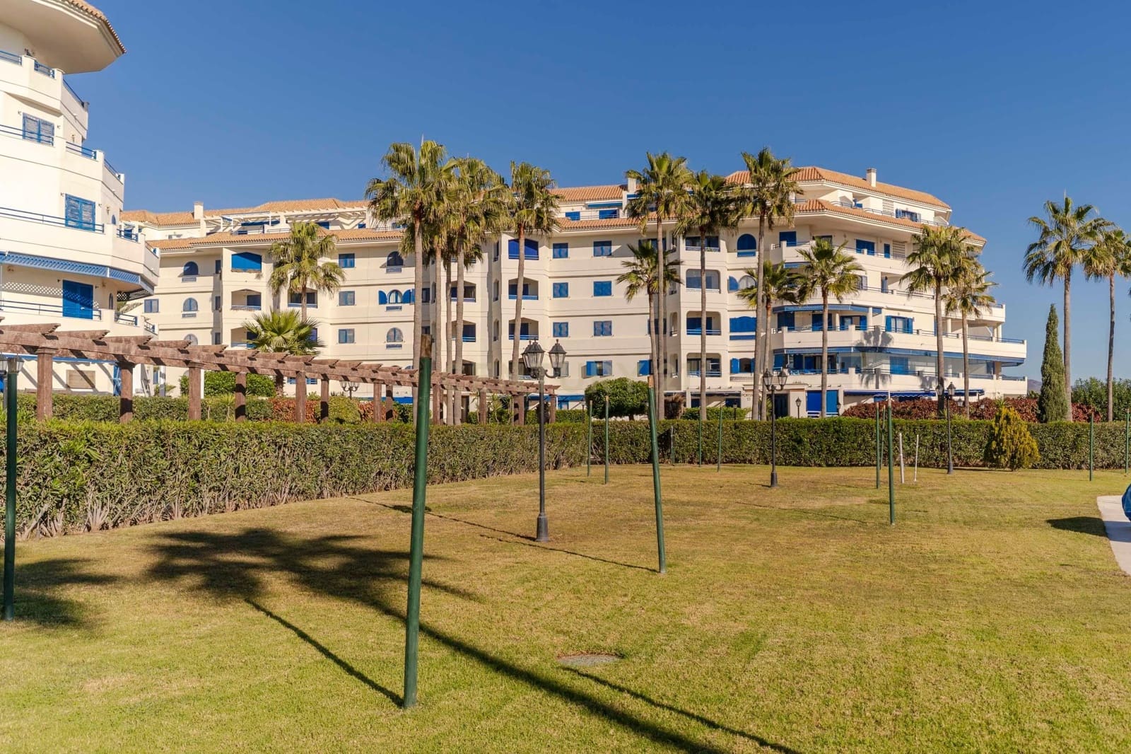 3 soveværelse Lejlighed til salg i Manilva med swimmingpool garage - € 425.000 (Ref: 9436317)