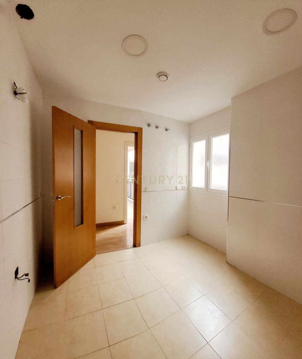 3 quarto Apartamento para venda em Las Gabias com piscina - 139 290 € (Ref: 9438957)