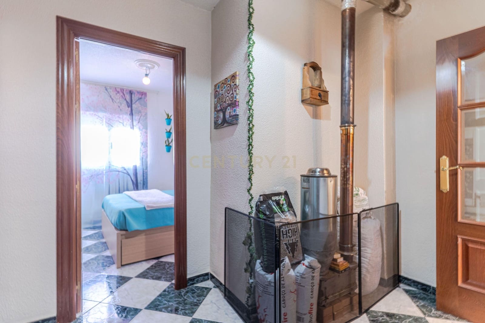 4 slaapkamer Appartement te koop in Pinos Puente - € 108.000 (Ref: 9444903)