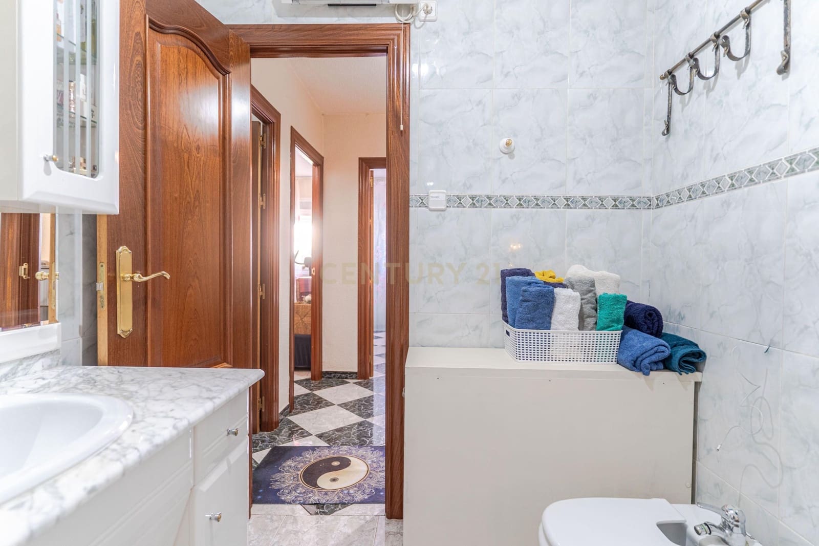 4 slaapkamer Appartement te koop in Pinos Puente - € 108.000 (Ref: 9444903)