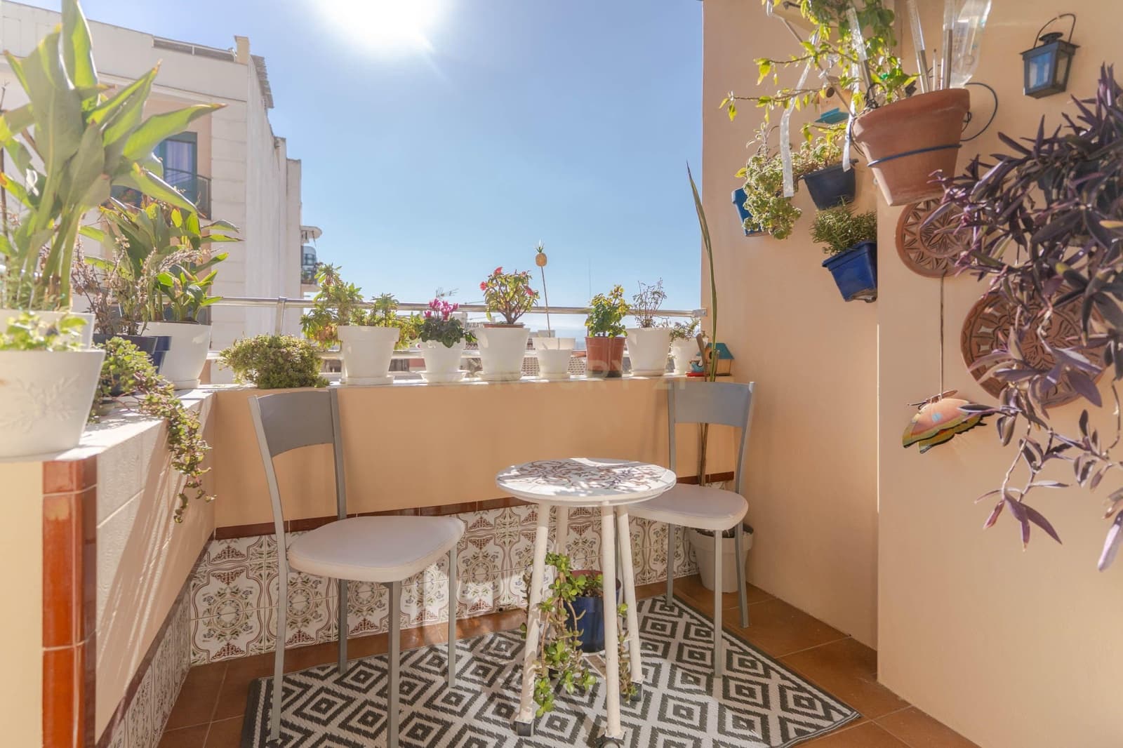 4 slaapkamer Appartement te koop in Pinos Puente - € 108.000 (Ref: 9444903)