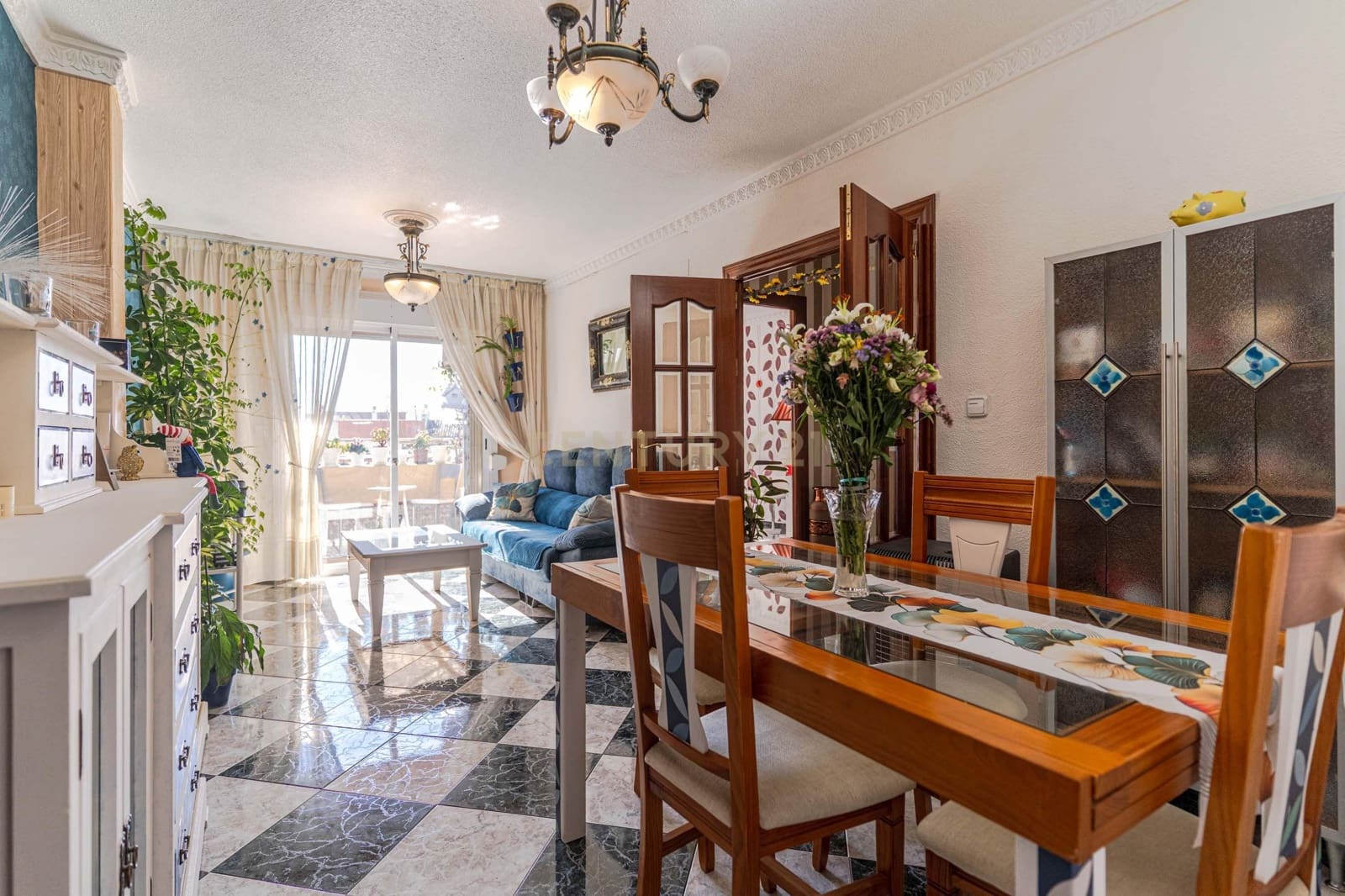 4 slaapkamer Appartement te koop in Pinos Puente - € 108.000 (Ref: 9444903)