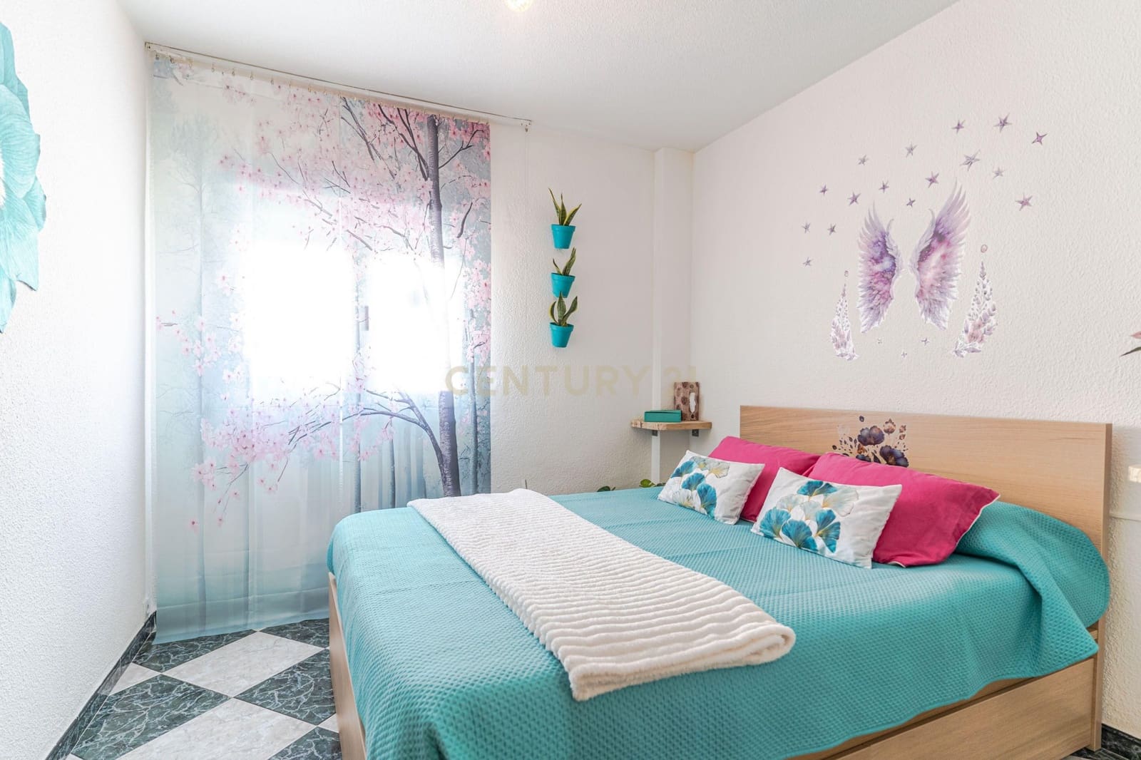 4 slaapkamer Appartement te koop in Pinos Puente - € 108.000 (Ref: 9444903)