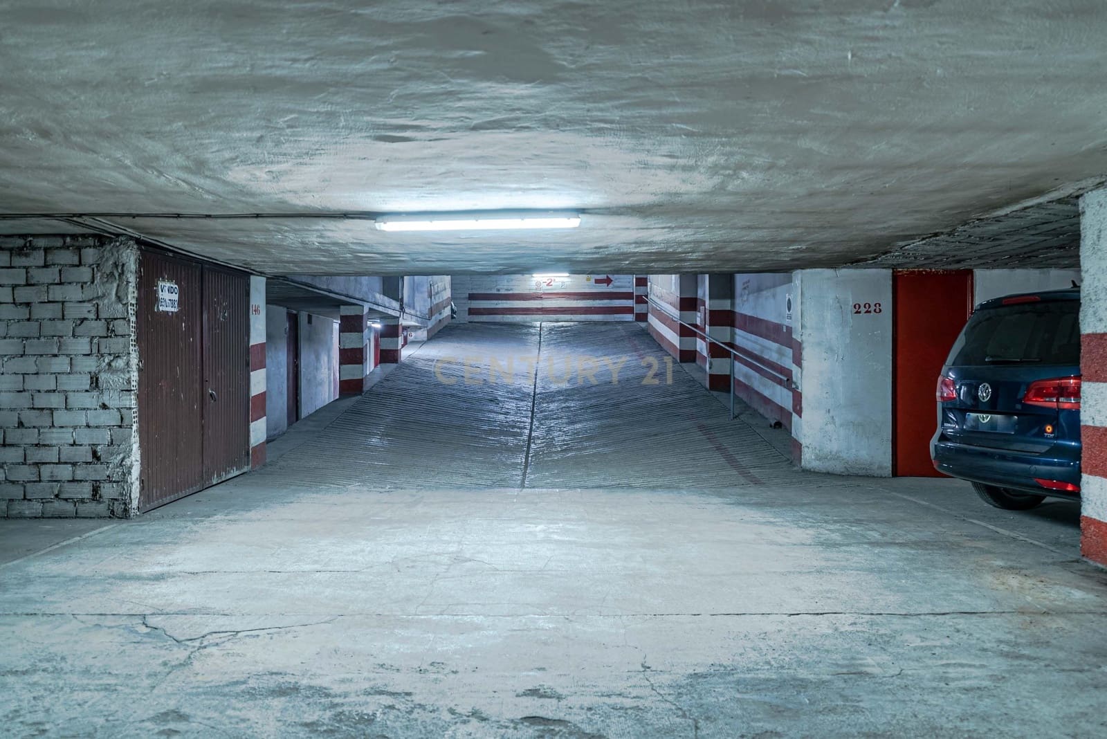 Garage til salg i Granada by - € 19.000 (Ref: 9449871)