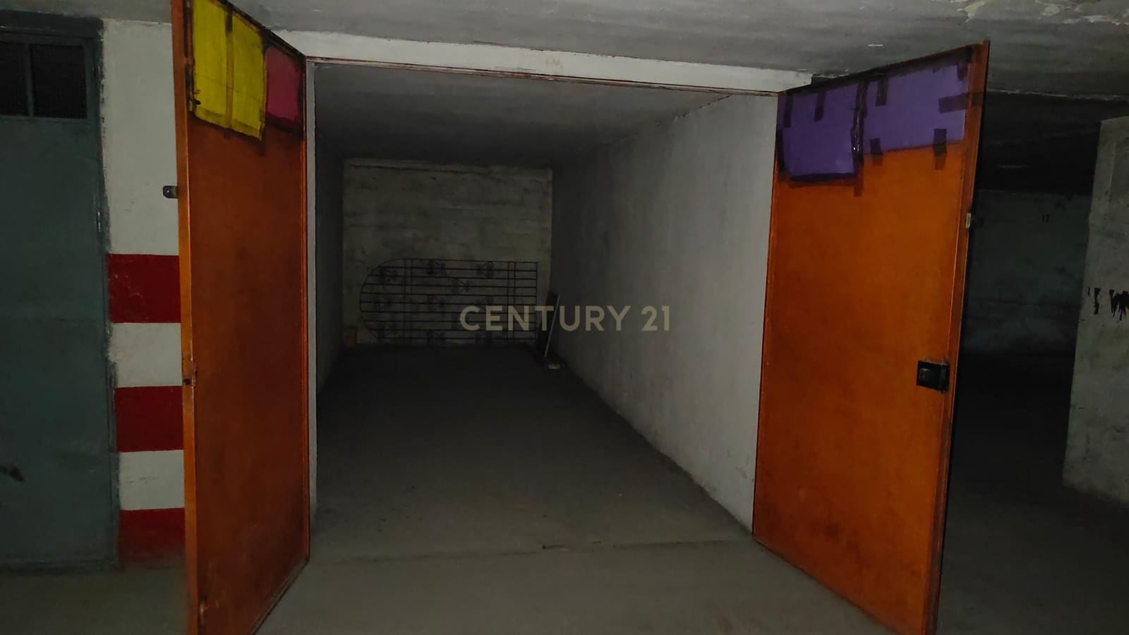 Garage à vendre à Grenade ville - 19 000 € (Ref: 9449871)