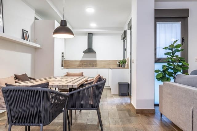 3 soverom Leilighet til salgs i Figares, Granada by med svømmebasseng - € 469 000 (Ref: 9449872)