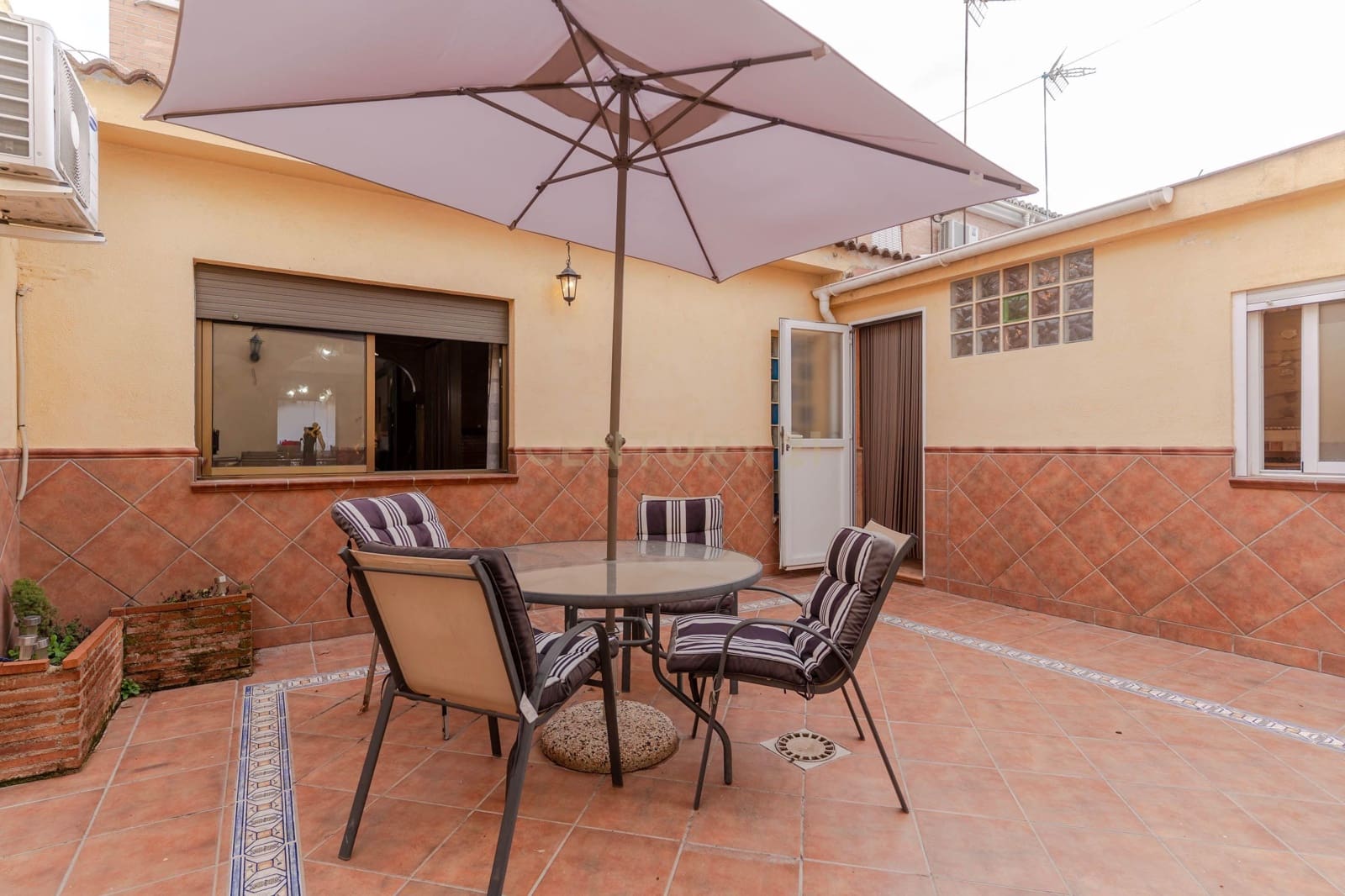 4 soverom Hus til salgs i Maracena - € 235 000 (Ref: 9450922)