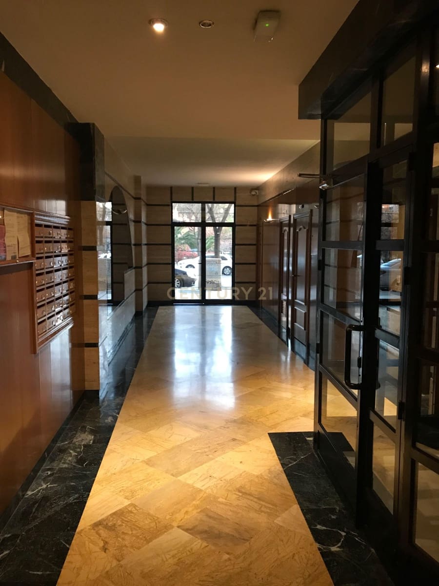 Piso de 1 habitación en Granada ciudad en alquiler - 600 € (Ref: 9453051)