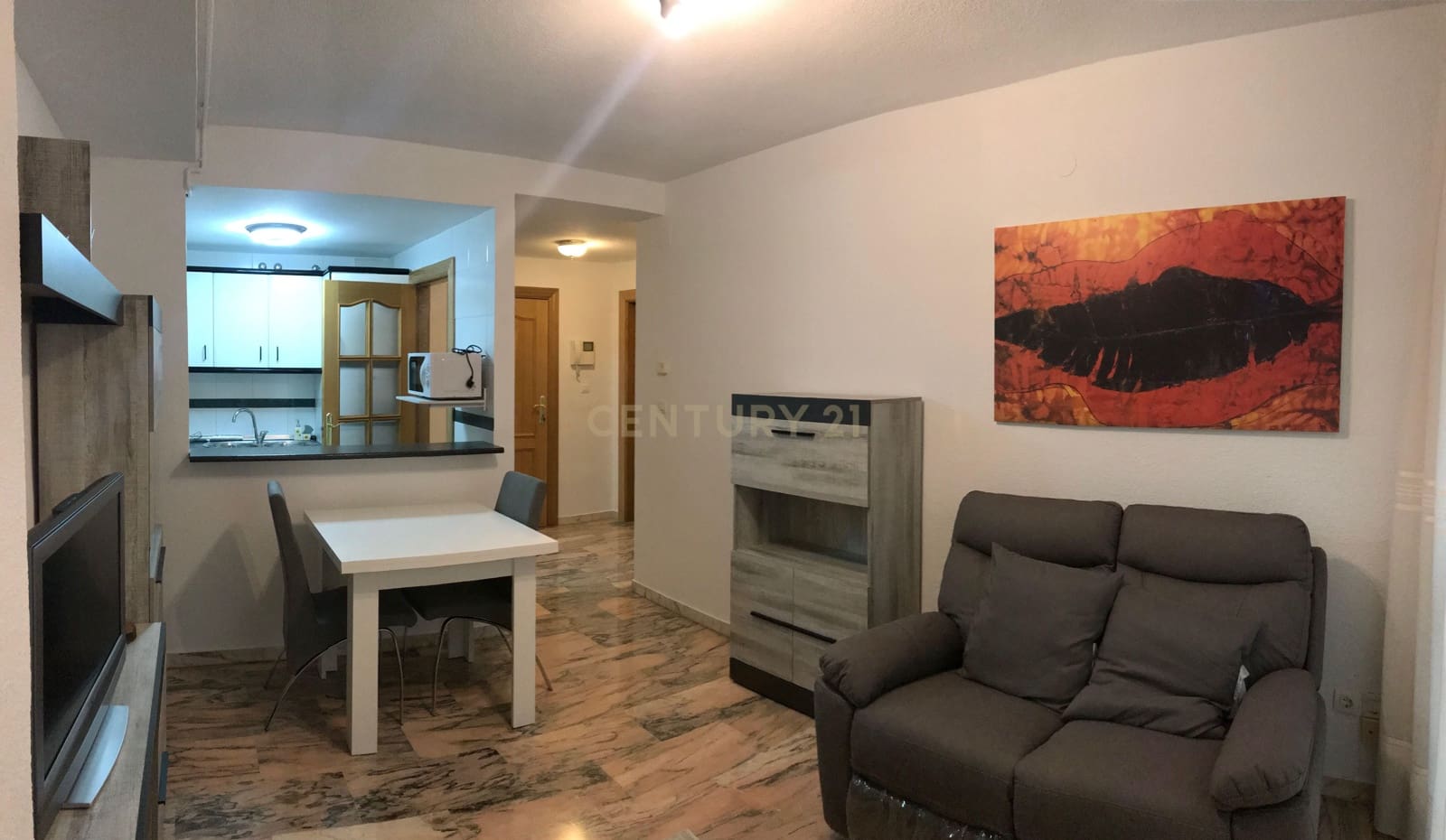 Piso de 1 habitación en Granada ciudad en alquiler - 600 € (Ref: 9453051)