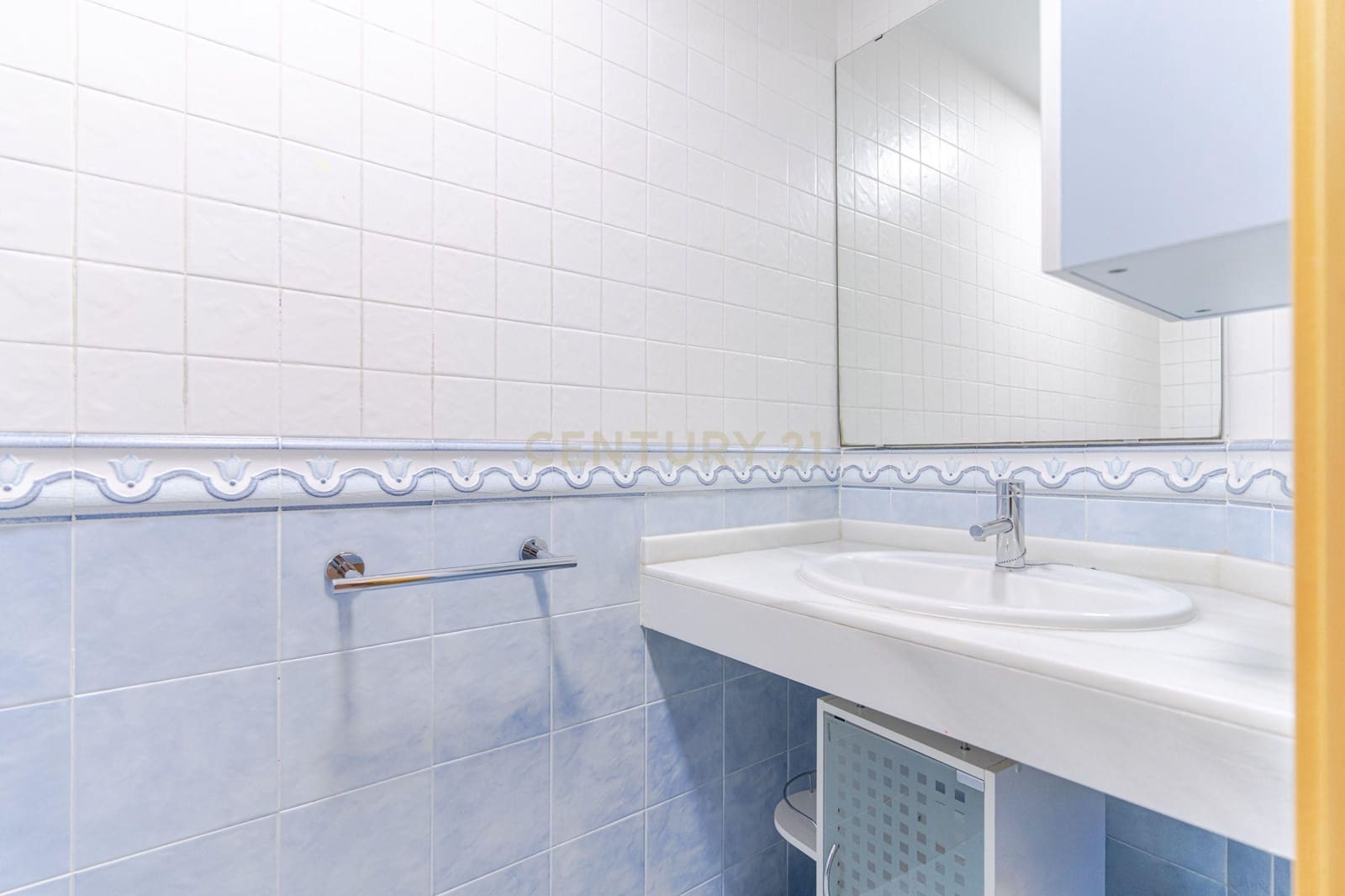 5 quarto Moradia Geminada para venda em La Zubia com piscina garagem - 365 000 € (Ref: 9453433)