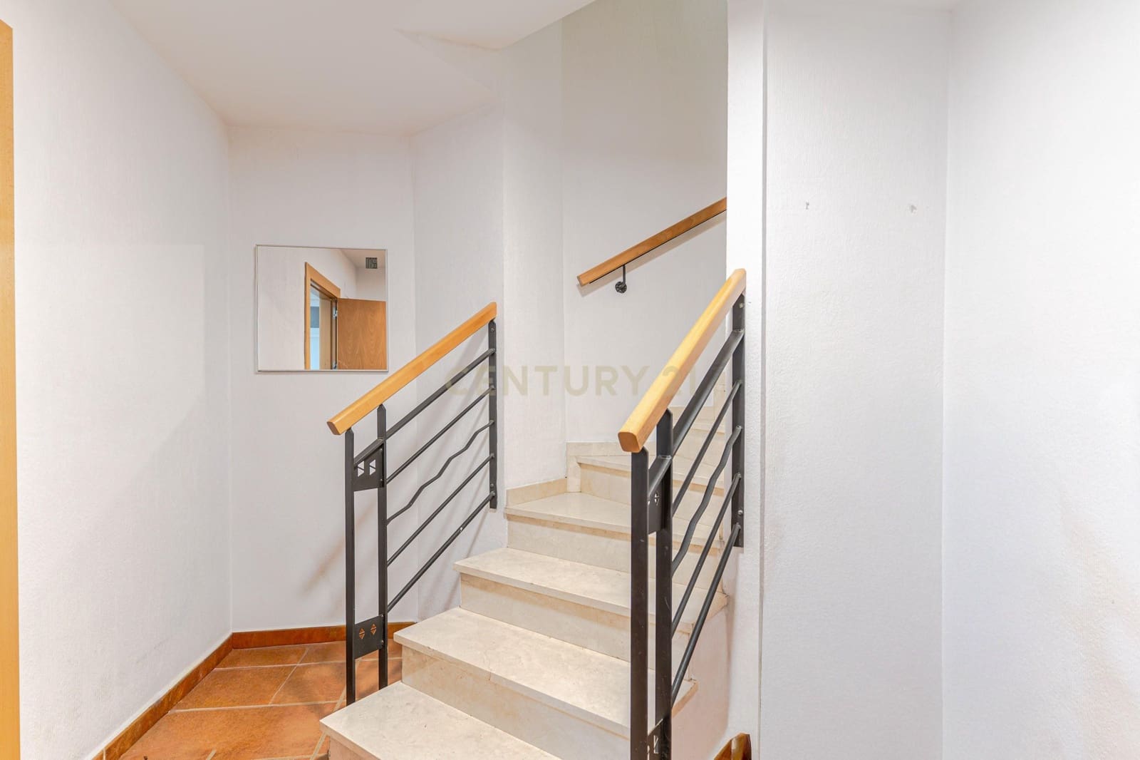 5 quarto Moradia Geminada para venda em La Zubia com piscina garagem - 365 000 € (Ref: 9453433)