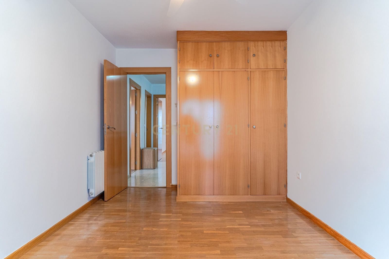 5 quarto Moradia Geminada para venda em La Zubia com piscina garagem - 365 000 € (Ref: 9453433)