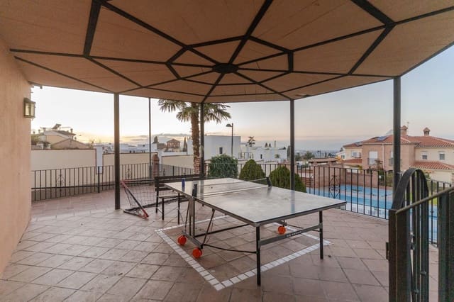 5 sovrum Semi-fristående Villa till salu i La Zubia med pool garage - 365 000 € (Ref: 9453433)