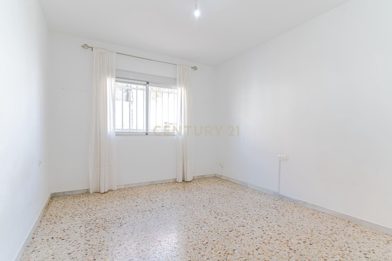 7 sovrum Villa till salu i Alfacar med pool - 259 900 € (Ref: 9455722)