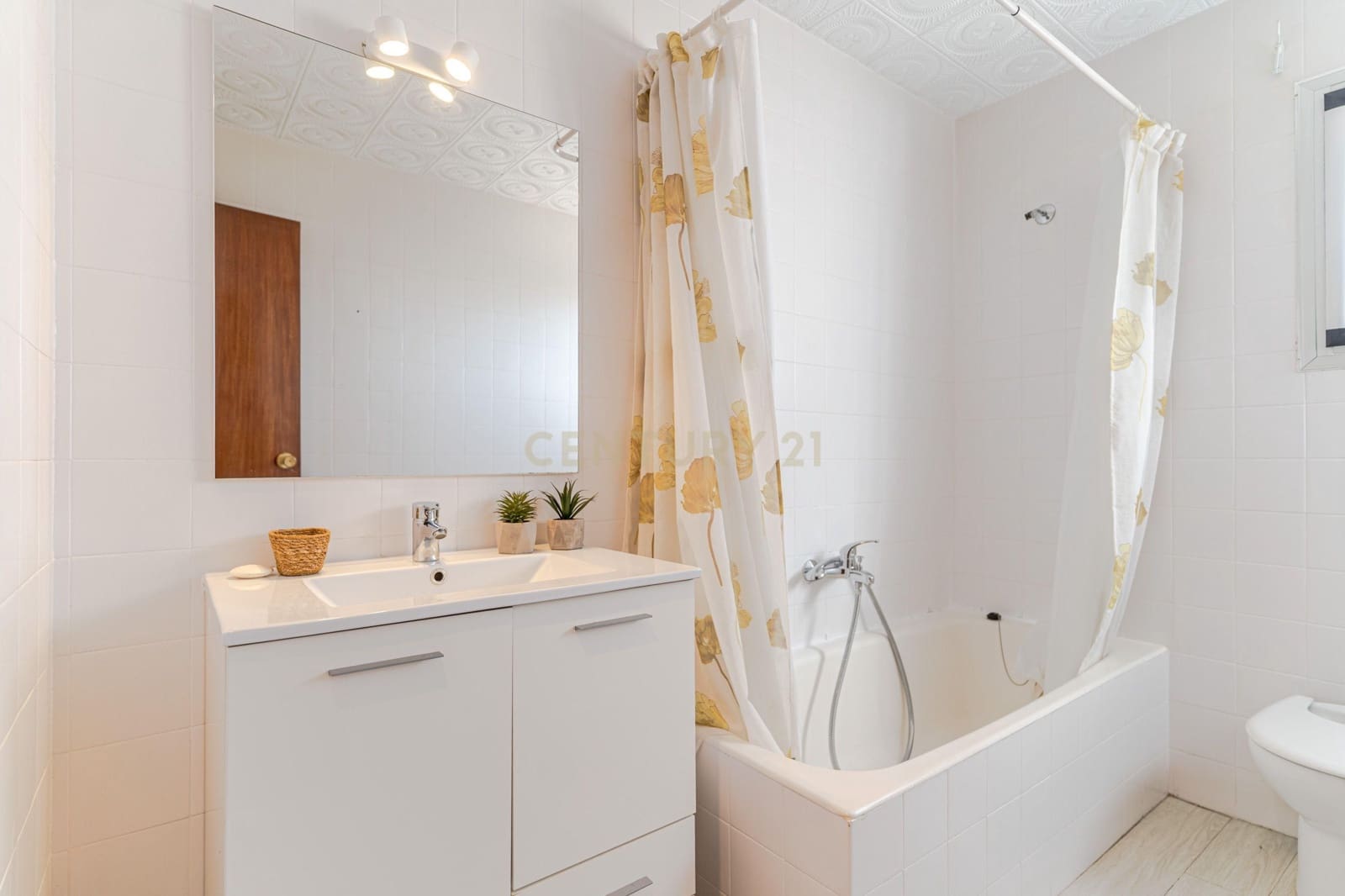 7 sovrum Villa till salu i Alfacar med pool - 259 900 € (Ref: 9455722)