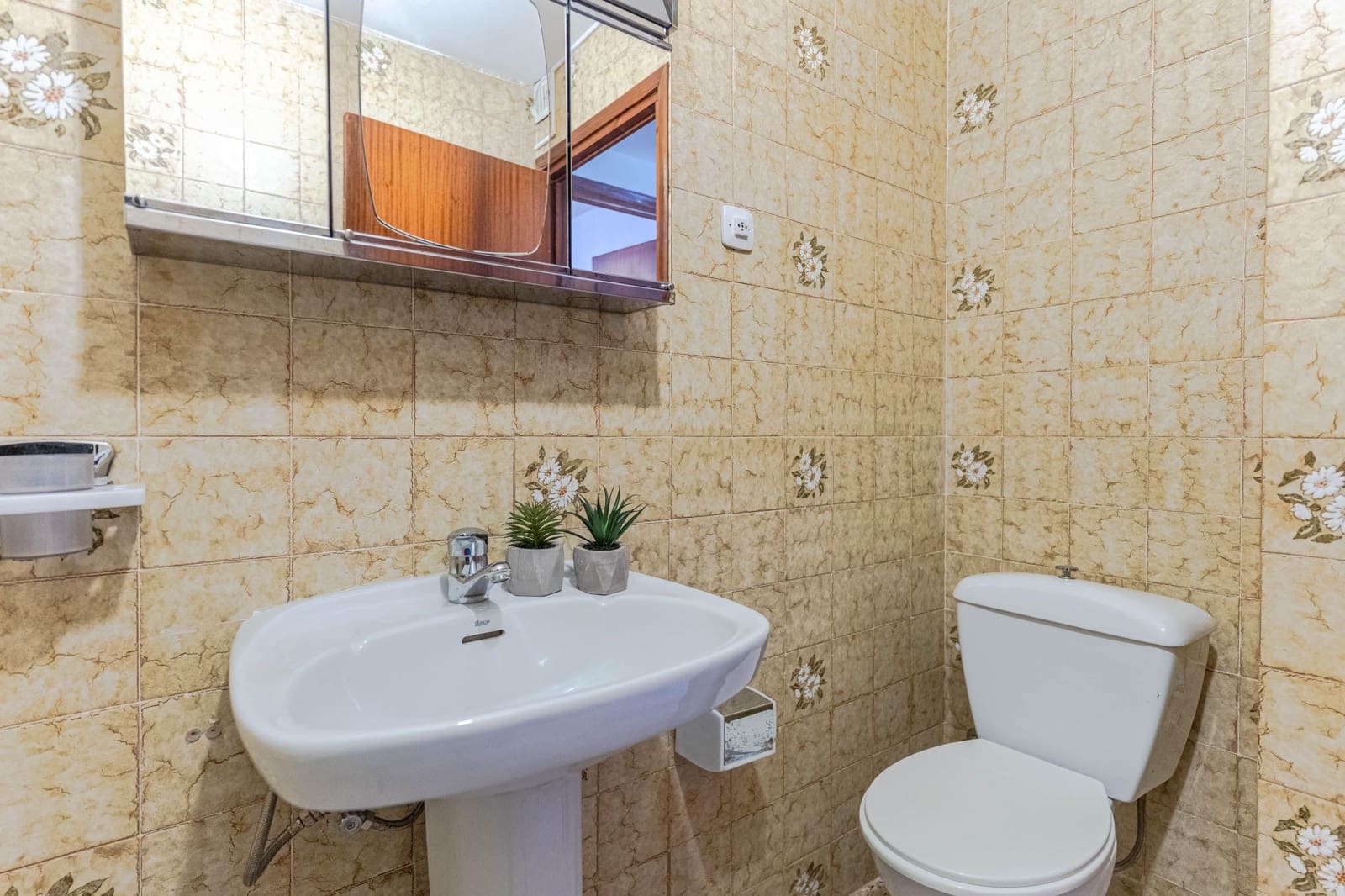 7 sovrum Villa till salu i Alfacar med pool - 259 900 € (Ref: 9455722)