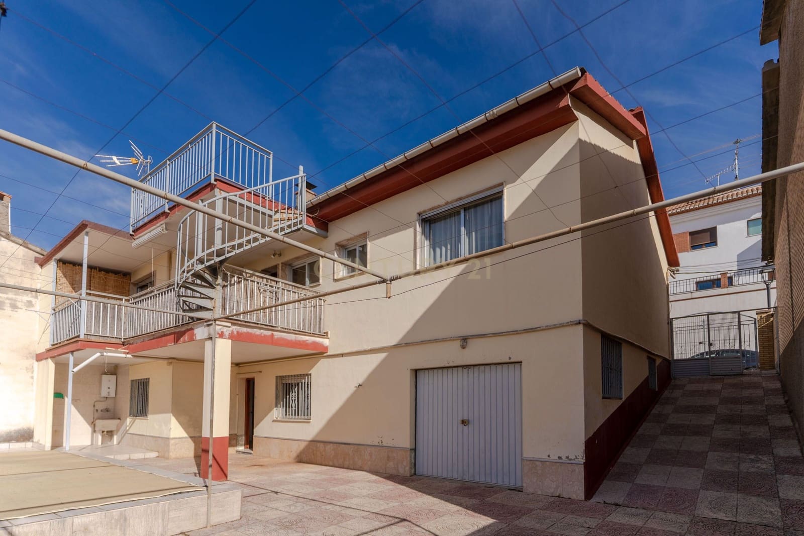 7 sovrum Villa till salu i Alfacar med pool - 259 900 € (Ref: 9455722)