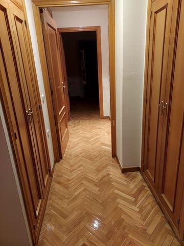 3 quarto Apartamento para arrendar em Canillas, Madrid cidade - 1 500 € (Ref: 9462689)