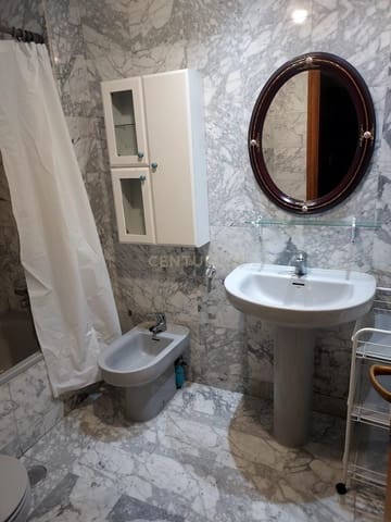 3 quarto Apartamento para arrendar em Canillas, Madrid cidade - 1 500 € (Ref: 9462689)