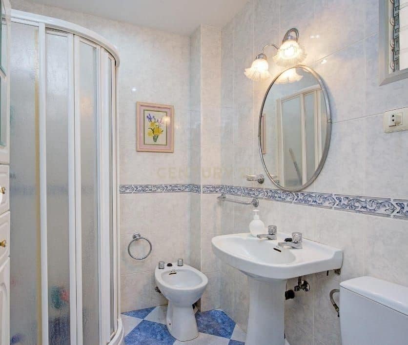 3 chambre Appartement à vendre à Motril avec garage - 235 000 € (Ref: 9473317)