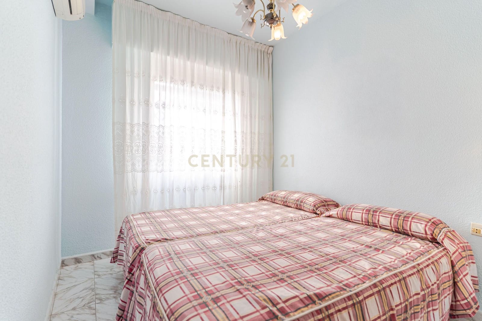 3 chambre Appartement à vendre à Motril avec garage - 235 000 € (Ref: 9473317)