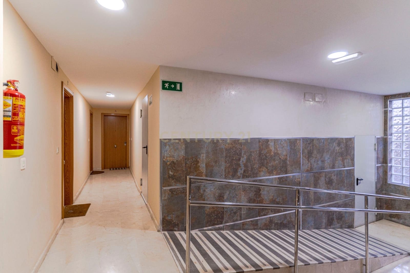 Ufficio in vendita in Monachil - 49.000 € (Rif: 9478942)