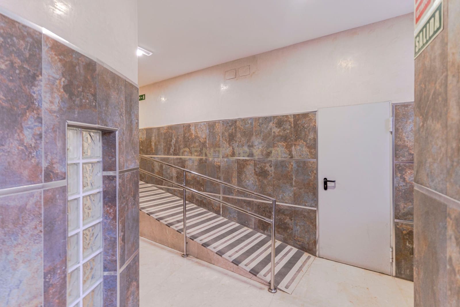 Ufficio in vendita in Monachil - 49.000 € (Rif: 9478942)