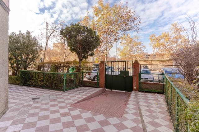 3 makuuhuone Asunto myytävänä paikassa Poligono Cartuja - La Paz, Granada kaupunki - 169 000 € (Ref: 9478943)