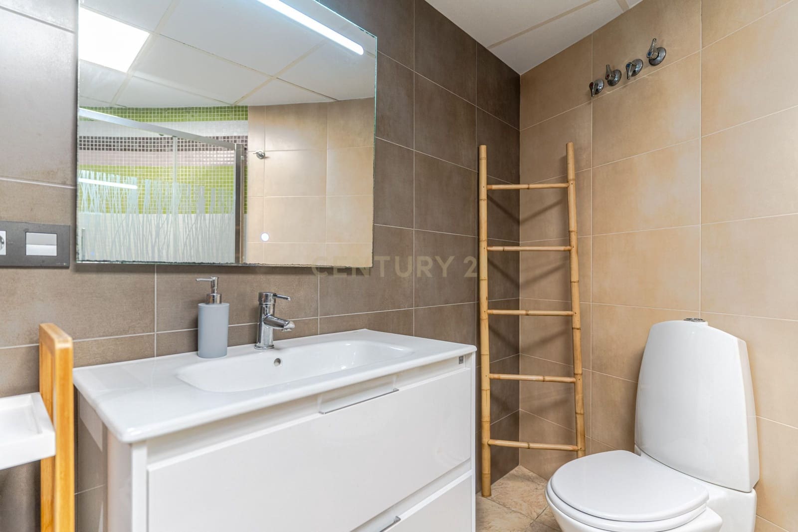 Finca/Casa Rural de 4 habitaciones en Motril en venta con piscina - 350.000 € (Ref: 9480832)