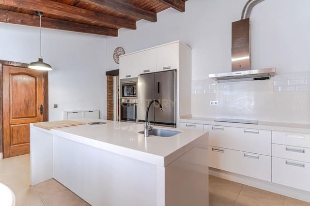 Finca/Casa Rural de 4 habitaciones en Motril en venta con piscina - 350.000 € (Ref: 9480832)