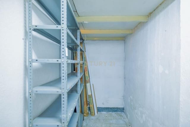 Kaupallinen myytävänä paikassa Motril - 143 000 € (Ref: 9481603)