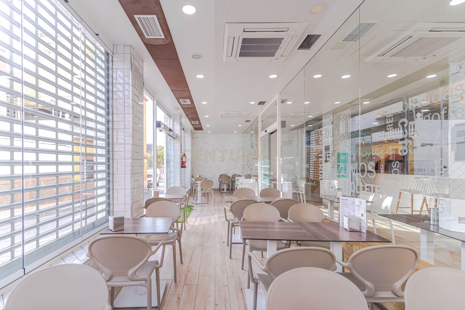 Kommersiell til salgs i Motril - € 220 000 (Ref: 9486486)