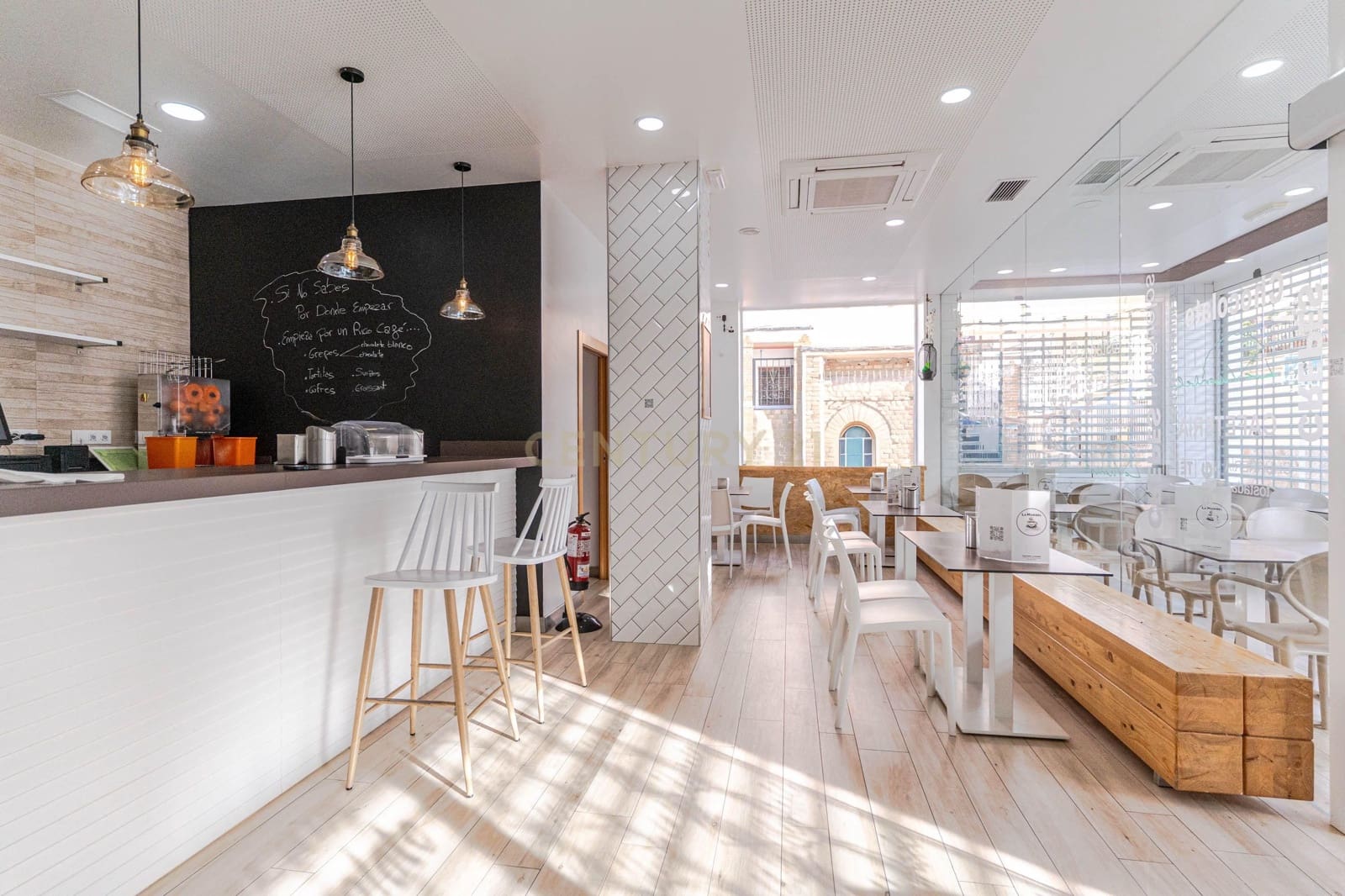 Kommersiell til salgs i Motril - € 220 000 (Ref: 9486486)