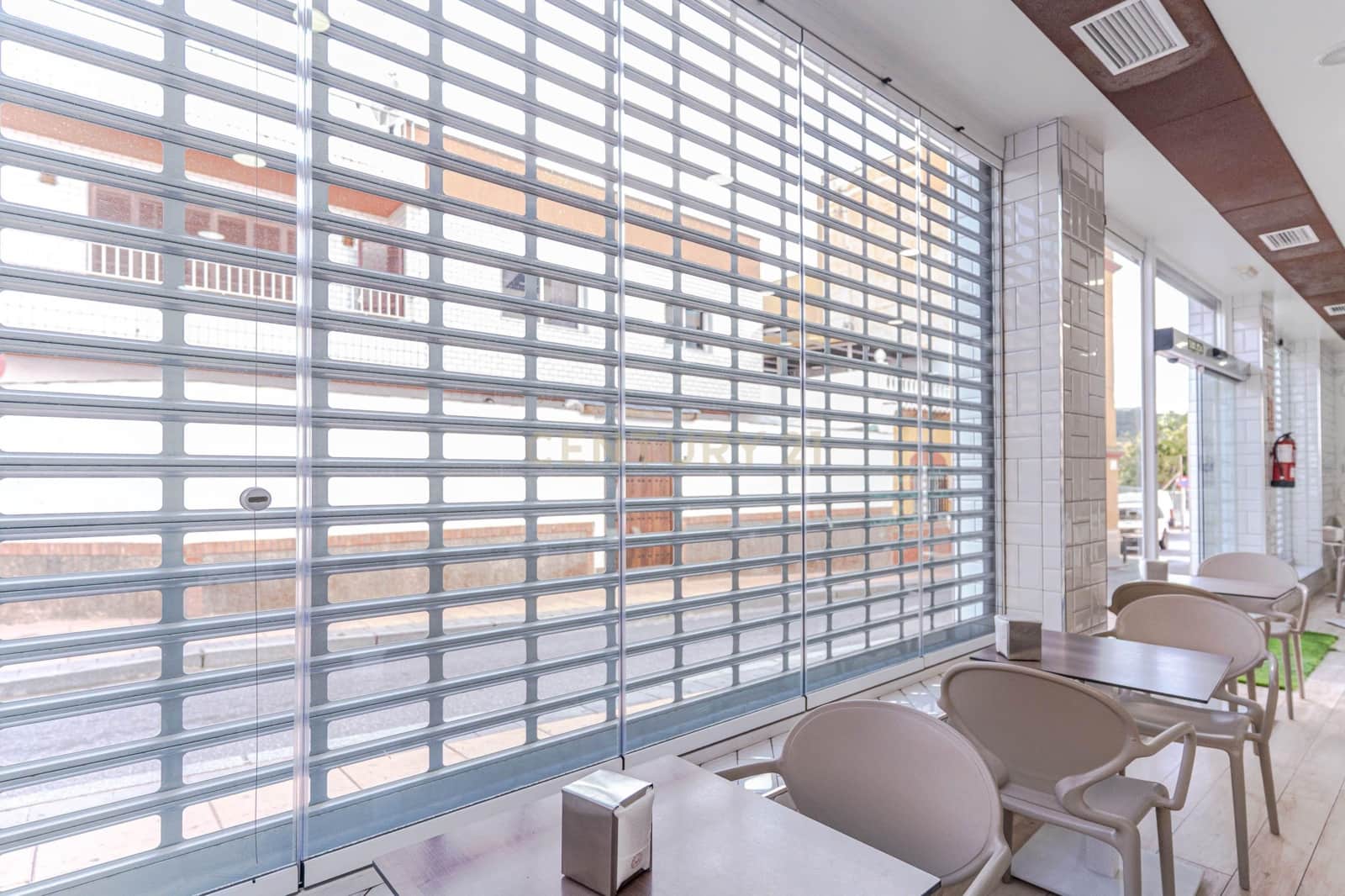 Kommersiell til salgs i Motril - € 220 000 (Ref: 9486486)