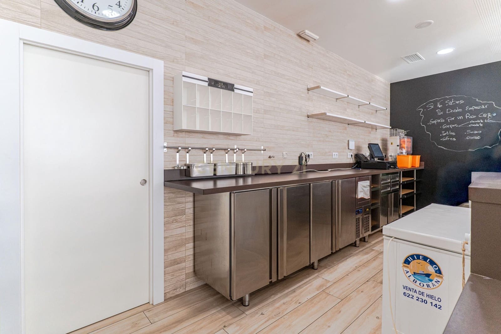 Kommersiell til salgs i Motril - € 220 000 (Ref: 9486486)