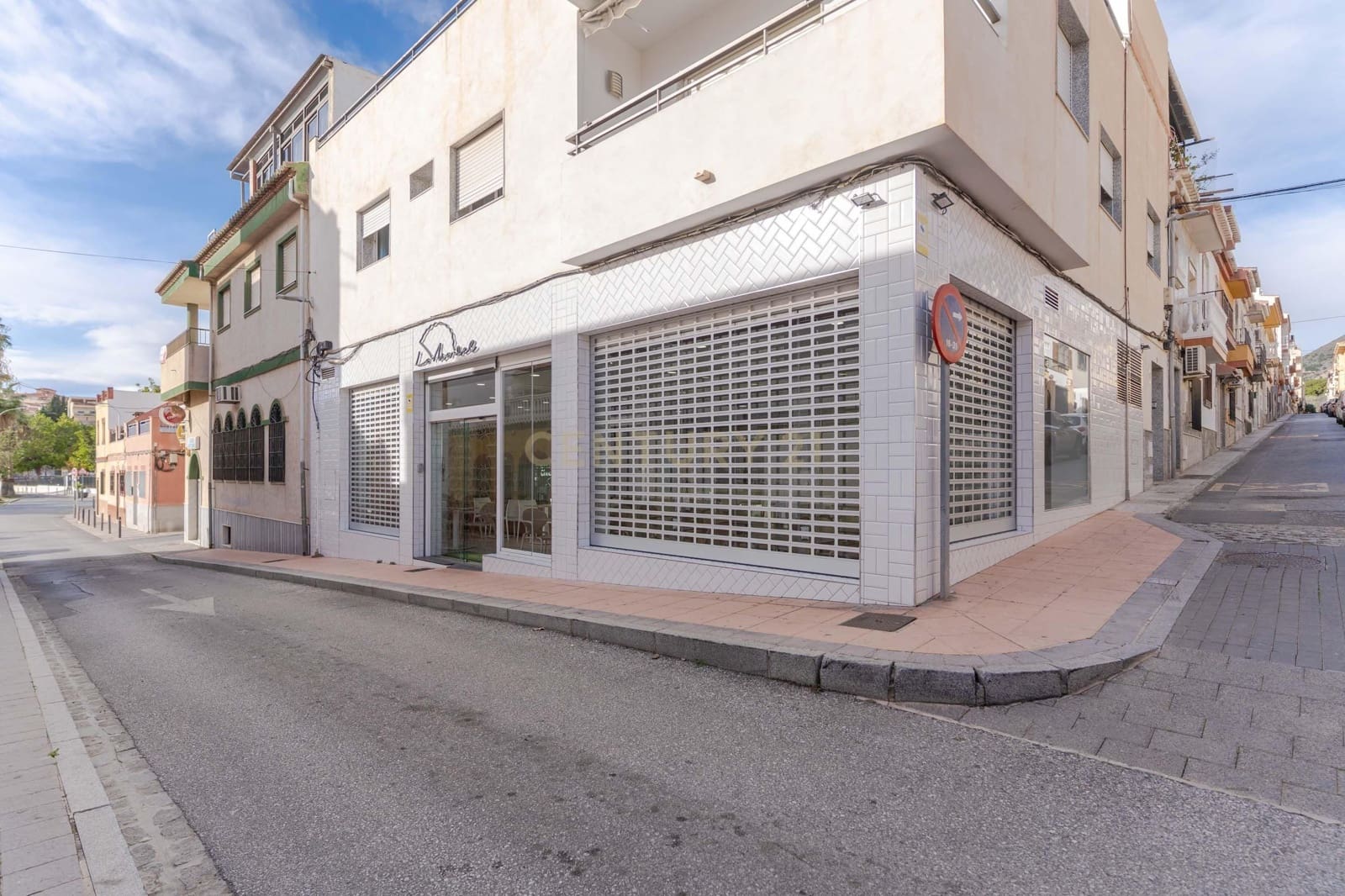 Kommersiell til salgs i Motril - € 220 000 (Ref: 9486486)