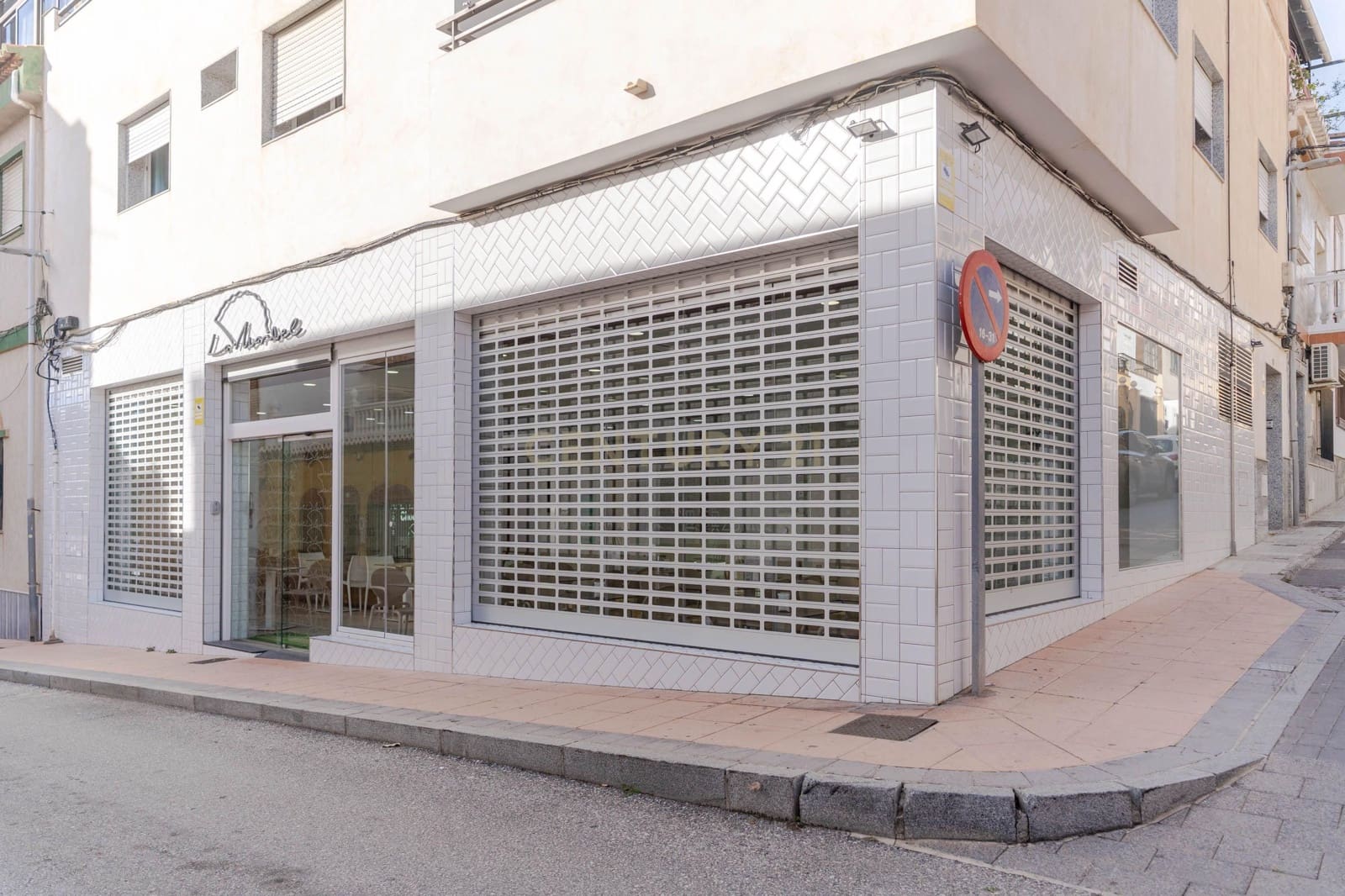 Kommersiell til salgs i Motril - € 220 000 (Ref: 9486486)