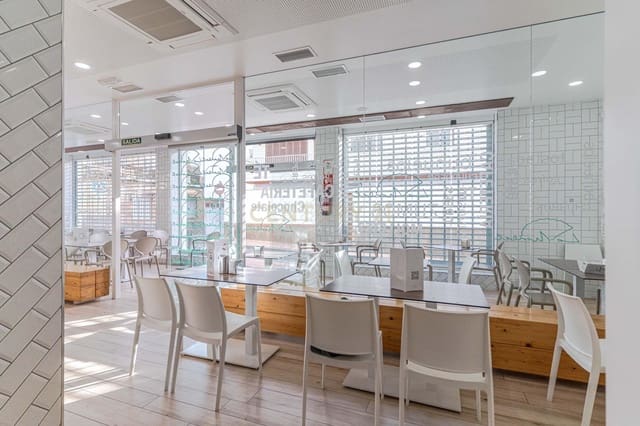 Commercieel te koop in Motril - € 220.000 (Ref: 9486486)