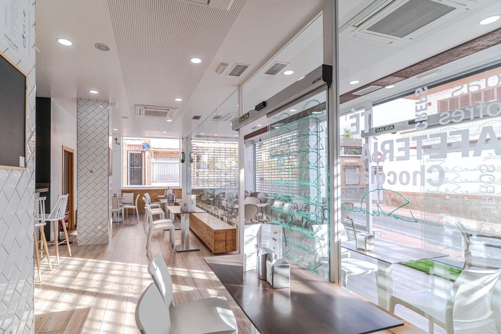 Kommersiell til salgs i Motril - € 220 000 (Ref: 9486486)