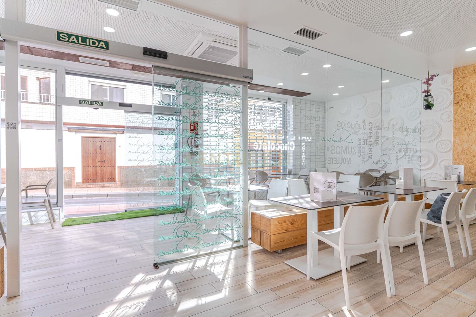 Kommersiell til salgs i Motril - € 220 000 (Ref: 9486486)