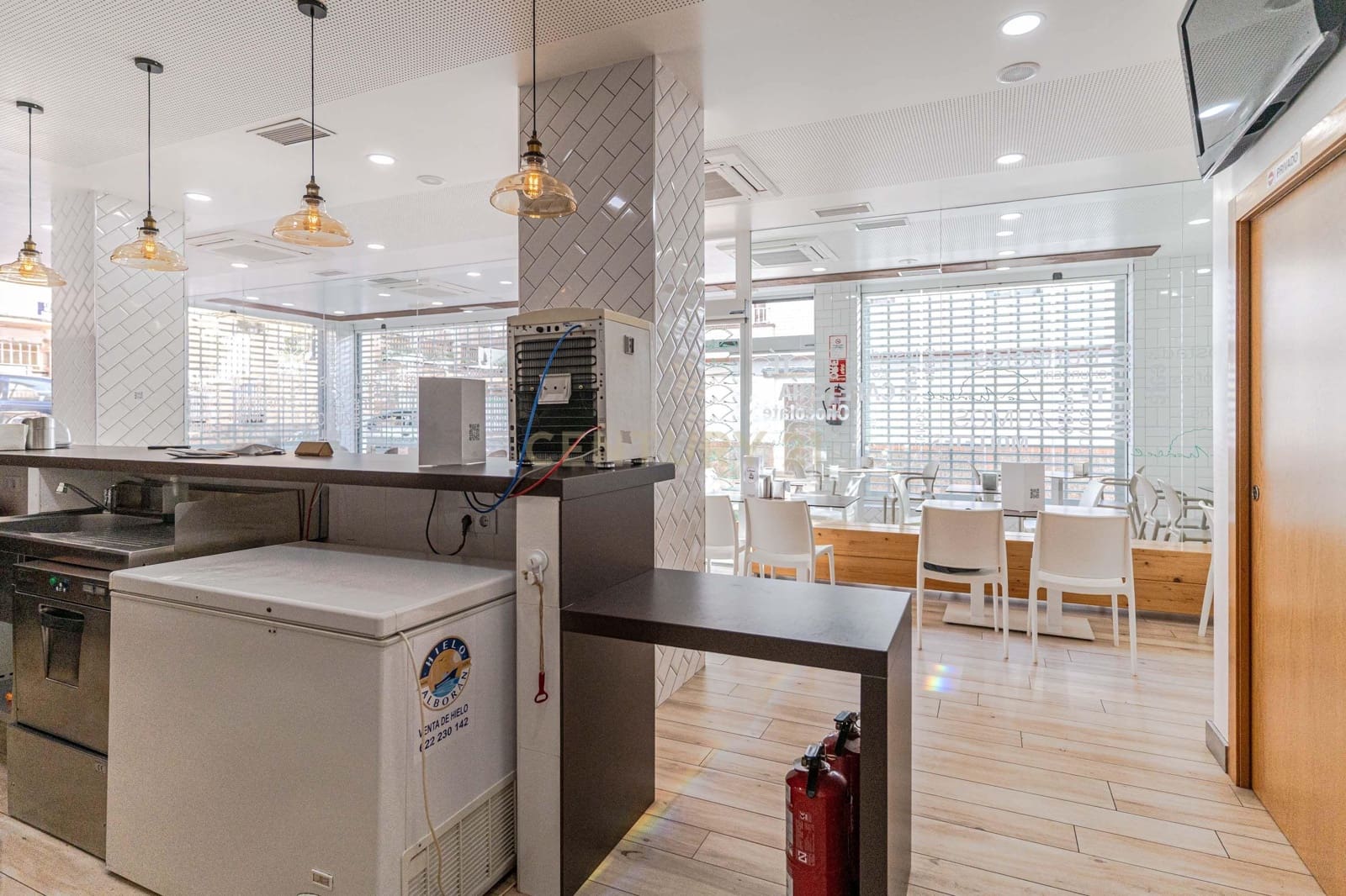 Kommersiell til salgs i Motril - € 220 000 (Ref: 9486486)