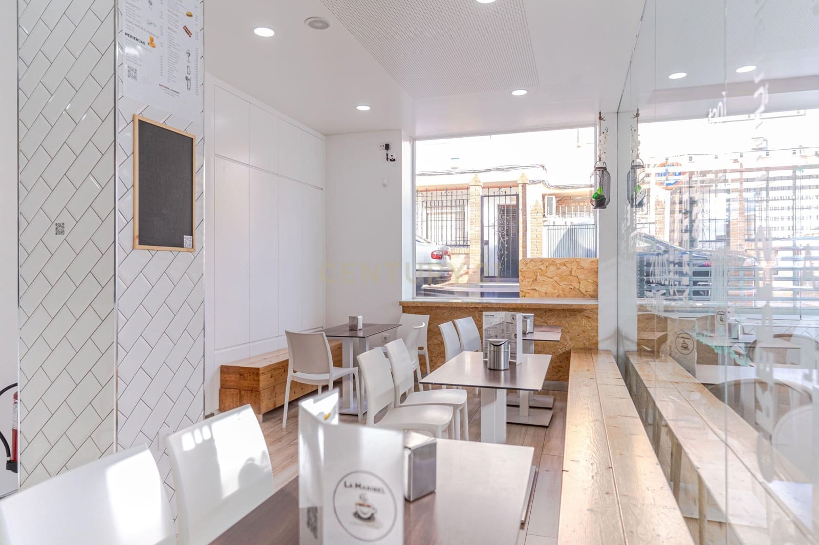 Kommersiell til salgs i Motril - € 220 000 (Ref: 9486486)