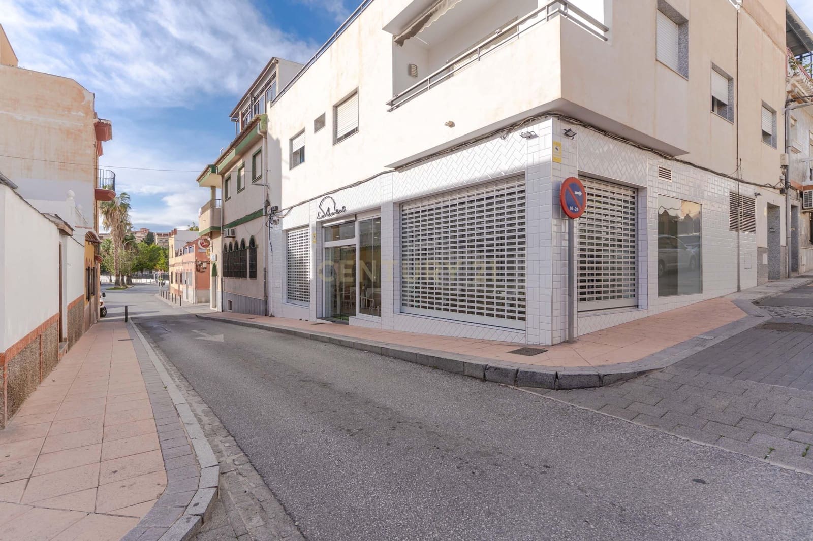 Kommersiell til salgs i Motril - € 220 000 (Ref: 9486486)