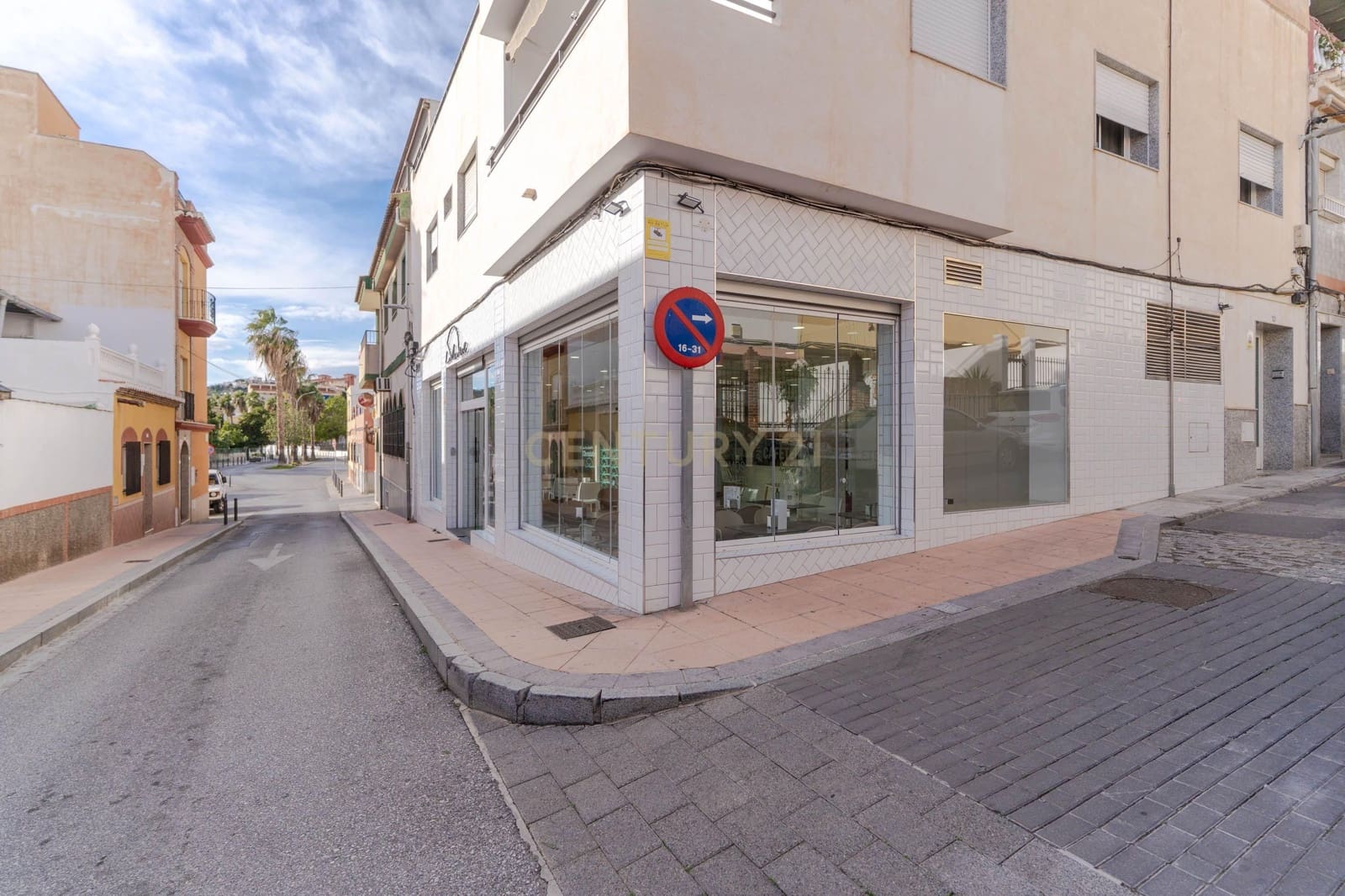 Kommersiell til salgs i Motril - € 220 000 (Ref: 9486486)